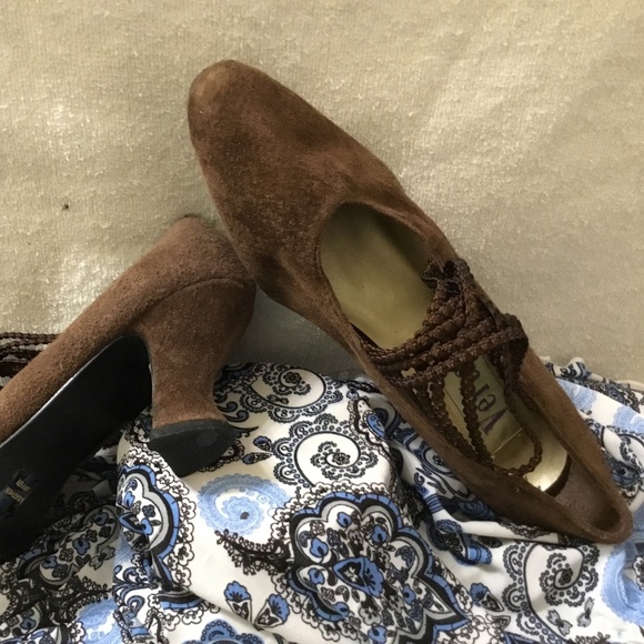 Vertan Italy Suede Heels with Straps Size 6.5 - Picture 2 of 8
